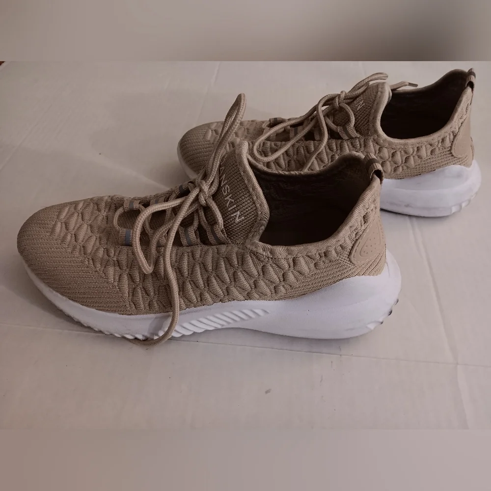 Danskin Tan Textured Sneakers Trainers Tennis Shoes Runners